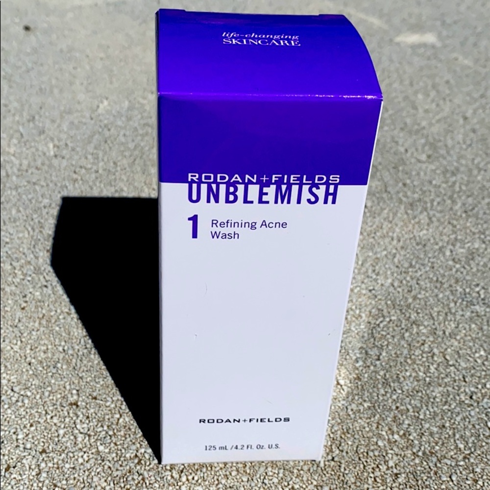 Refining Acne Face Wash